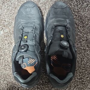 Men's Black Athletic Cycling Shoes with Boa-Style Dial Esd Steel Toe